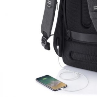 ryukzak-xd-design-bobby-hero-small-black-p705-701-fotofox.com.ua-7.jpg