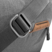 sumka-peak-design-everyday-sling-6l-ash-beds-6-as-2-fotofox.com.ua-4.jpg