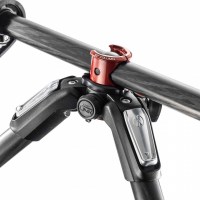 manfrotto-karbonovij-shtativ-3-sekts-mt055cxpro3-2
